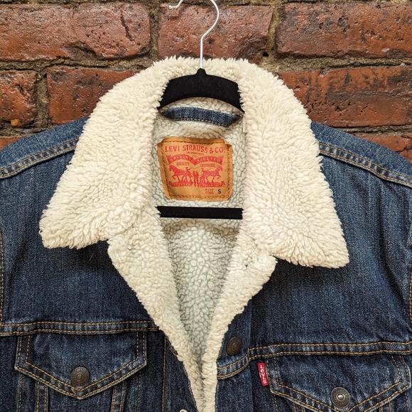 Levi's Sherpa Trucker Jacket - Picture 8 of 8